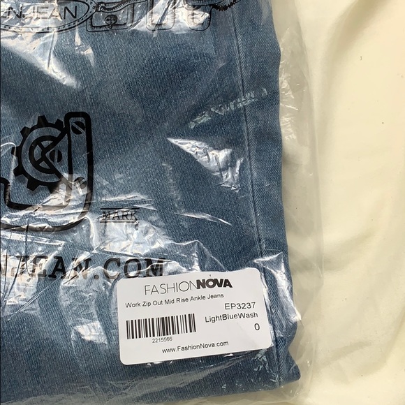 Mid Rise Ankle Jeans - Picture 6 of 6